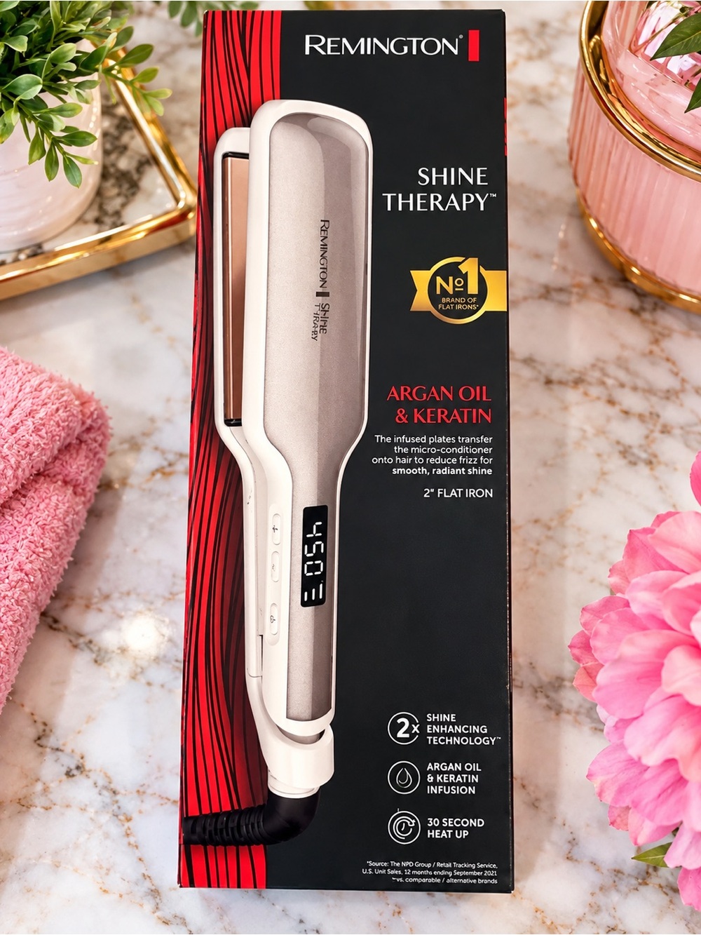 Remington Shine Therapy Flat Iron in Rose Gold and White